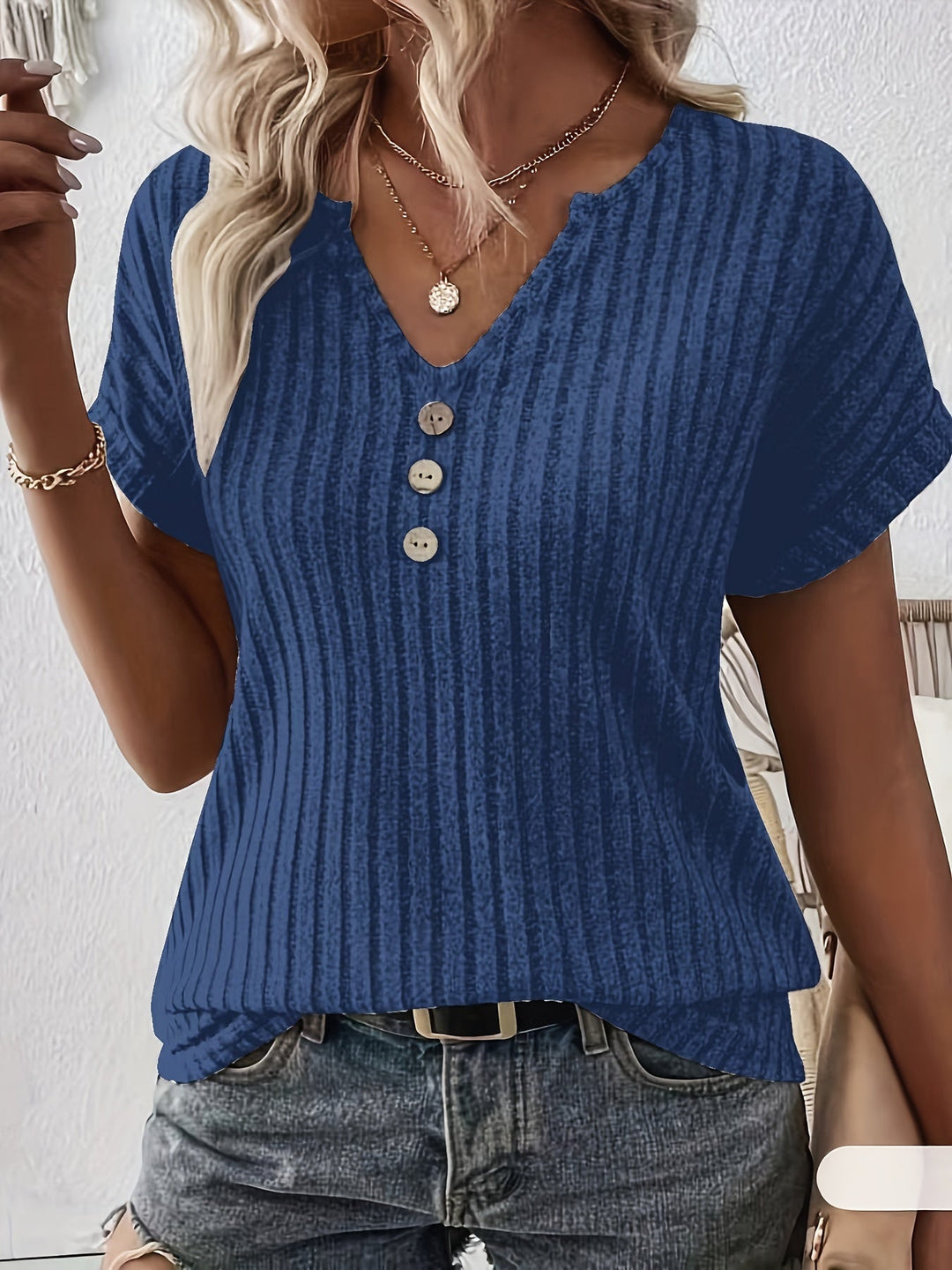 Variant image for Dames T-shirt V-hals Gestreept Patroon met Knoopdetails - Anoukis-16
