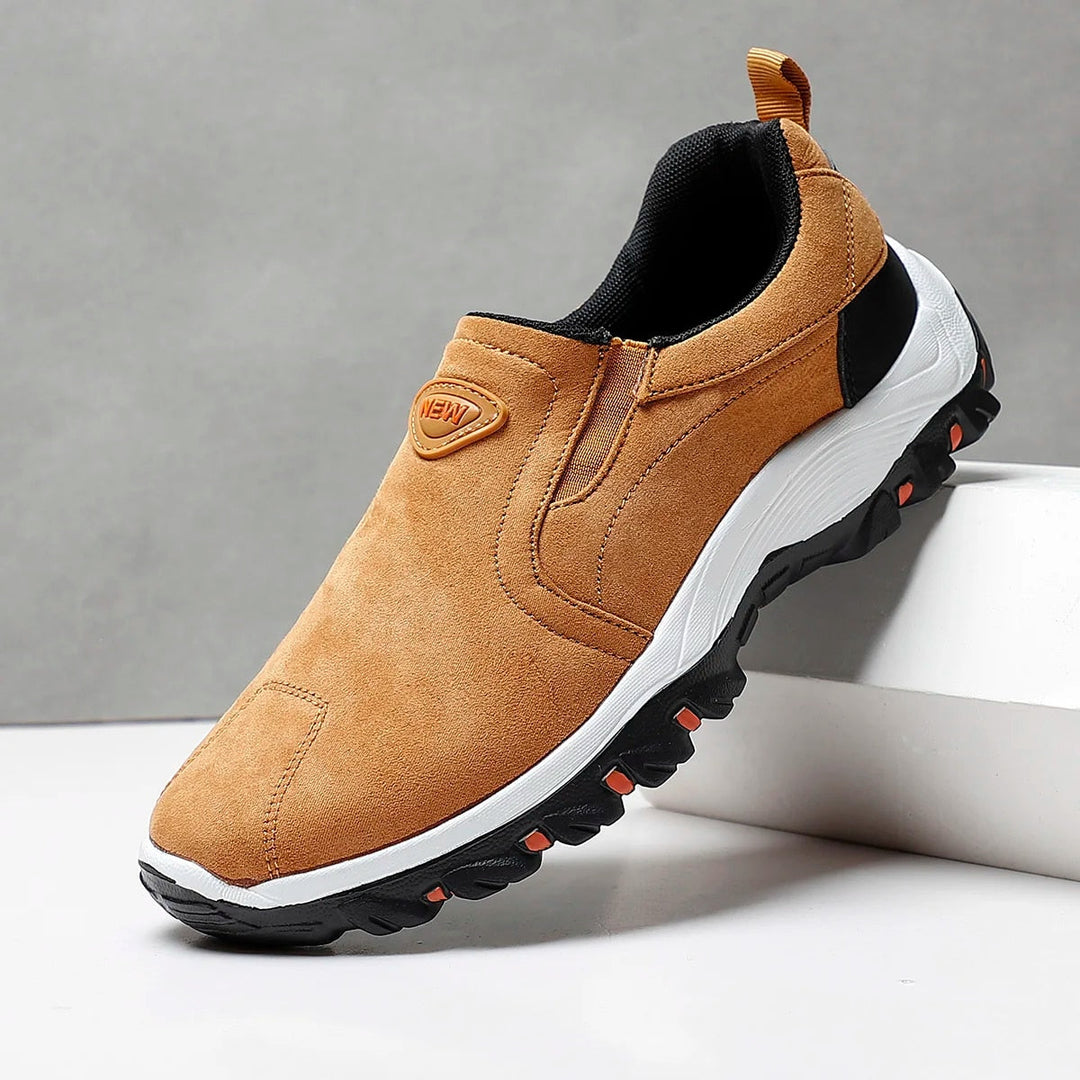 https://cdn.shopify.com/s/files/1/0709/7103/1820/files/61aFHeren-Schoenen-Comfortabele-Vrijetijdsschoenen-Voor-Mannen-Wandelen-Sneakers-Slip-On-Loafers-Heren-Lichtgewicht-Mocassin-Mannelijk-Schoeisel.jpg?v=1712584466