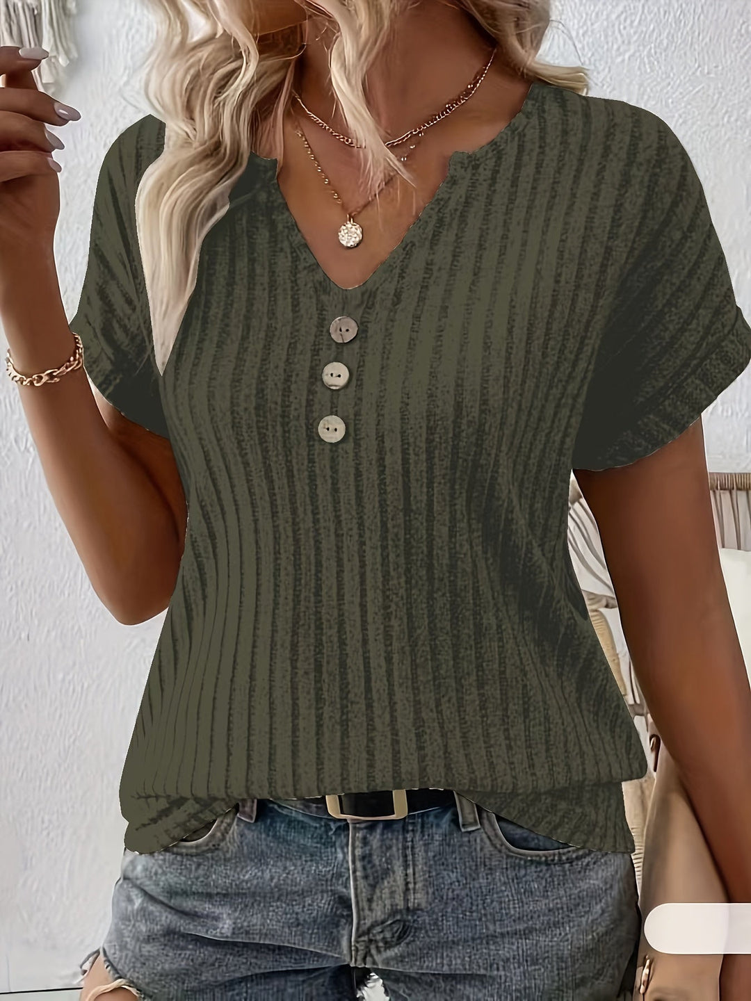 Variant image for Dames T-shirt V-hals Gestreept Patroon met Knoopdetails - Anoukis-11
