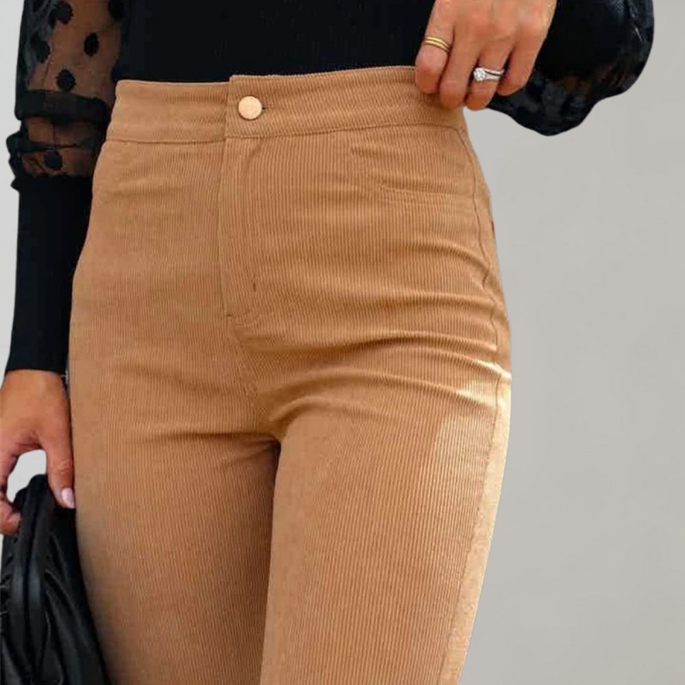 Matthie - Modieuze corduroy flare broek