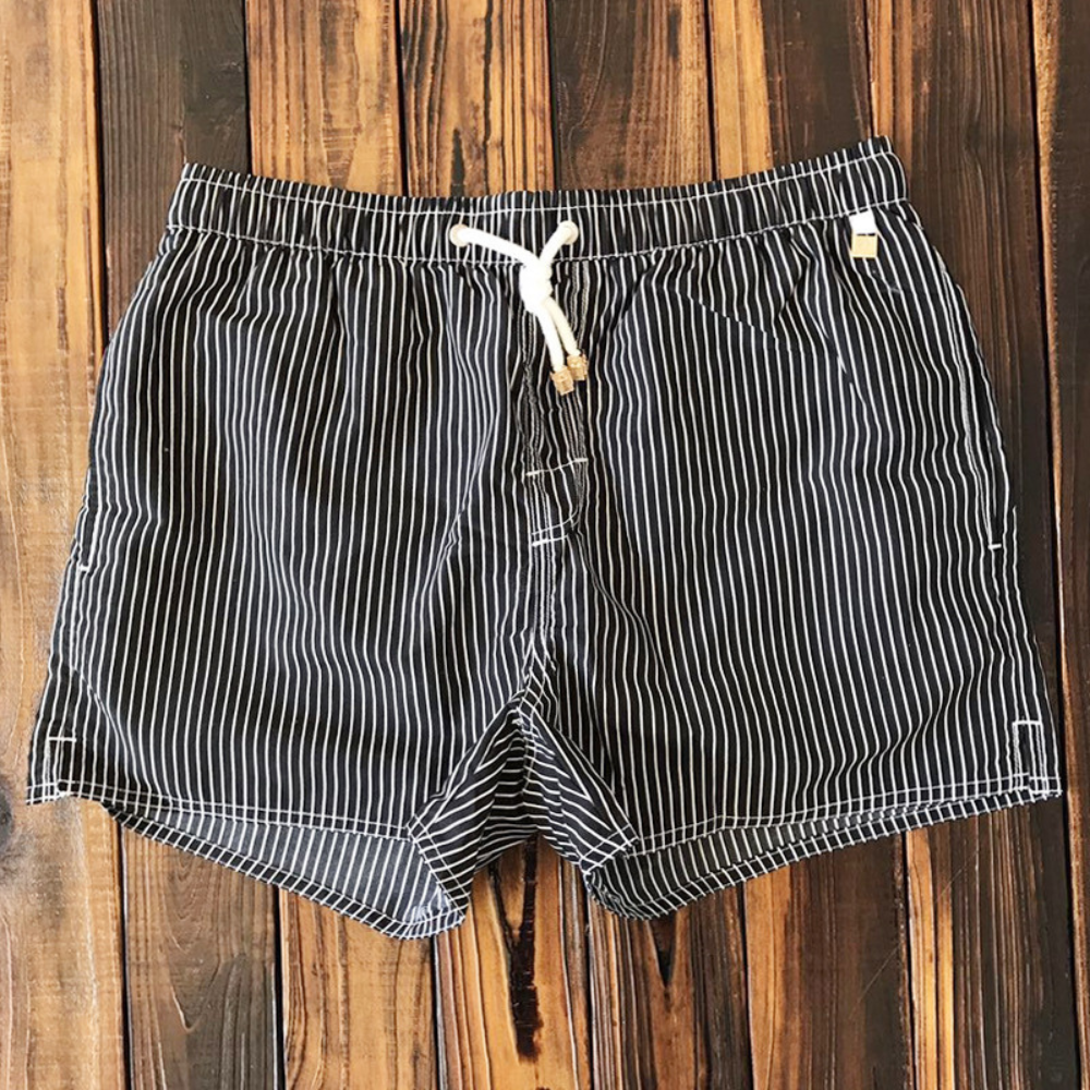 https://cdn.shopify.com/s/files/1/0673/3581/5471/files/C6145-Marty-black.png?v=1729582546