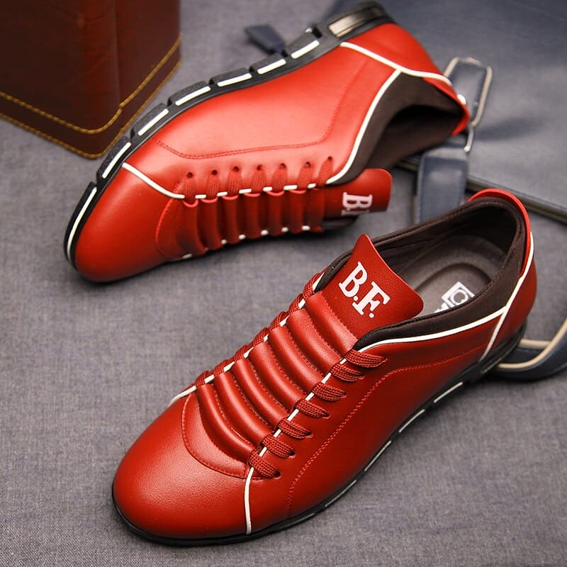 https://cdn.shopify.com/s/files/1/0709/7103/1820/files/Lente-Herfst-Nieuwe-Mannen-Schoenen-Casual-Sneakers-Fashion-Solid-Lederen-Schoenen-Formele-Zakelijke-Sport-Platte-Ronde_a11ce20f-e414-487a-b8f7-1a37396017f6.jpg?v=1714597020